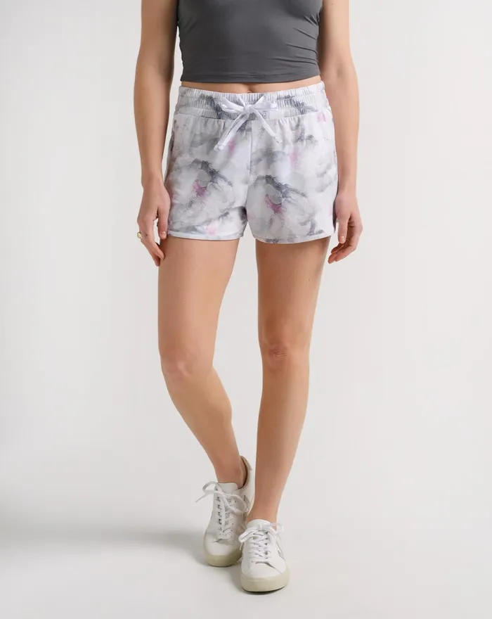 Women Shorts TravisMathew FAVORITE SEASON SHORT Light Grey