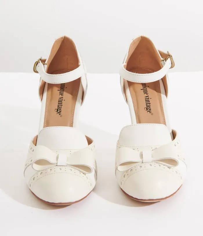 1920s Beige and Cream Bow Heels Shoes Unique Vintage Heels