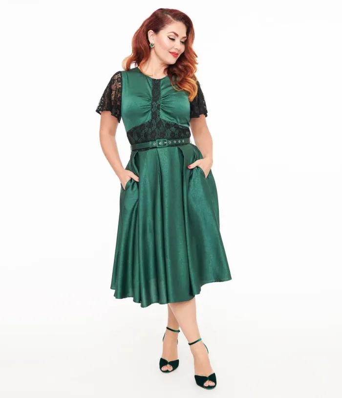 1940s Emerald Green and Black Lace Swing Dress Dresses Unique Vintage Pocket Dresses