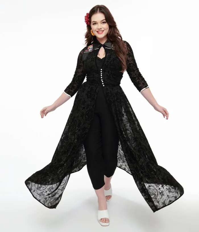 1950s Black Flocked La Caterina Dia De Los Muertos Western Duster Halloween Unique Vintage Tops 1950s Black Flocked La Caterina Dia De Los Muertos Western Duster Halloween Unique Vintage Tops