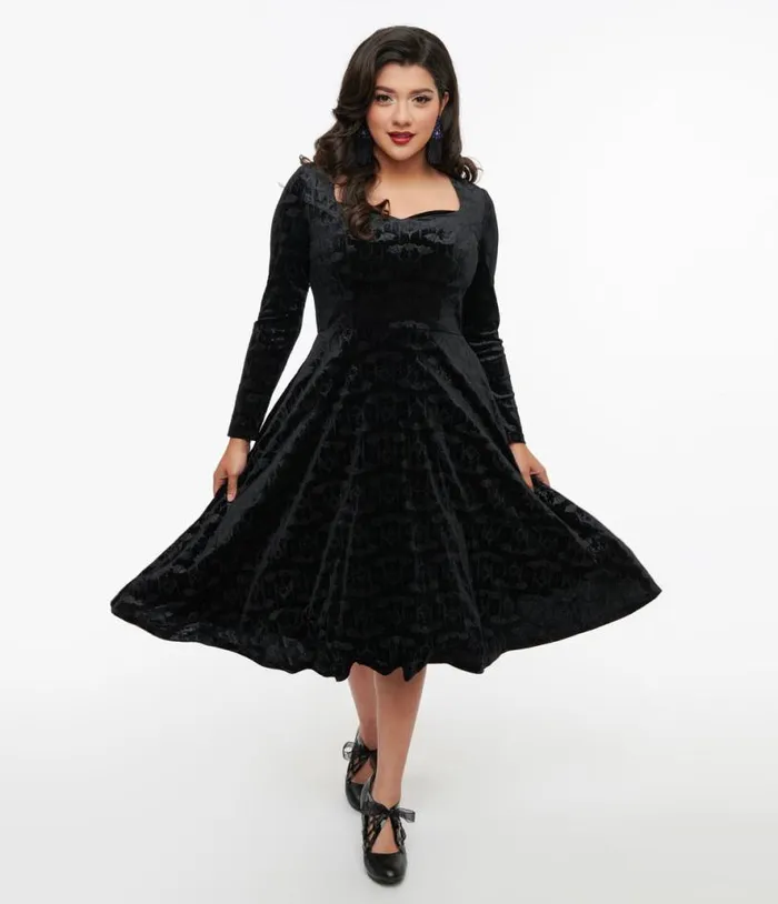 1950s Black Velvet Bat Print Fit and Flare Dress DressesHalloween Unique Vintage Pocket Dresses 1950s Black Velvet Bat Print Fit and Flare Dress DressesHalloween Unique Vintage Pocket Dresses