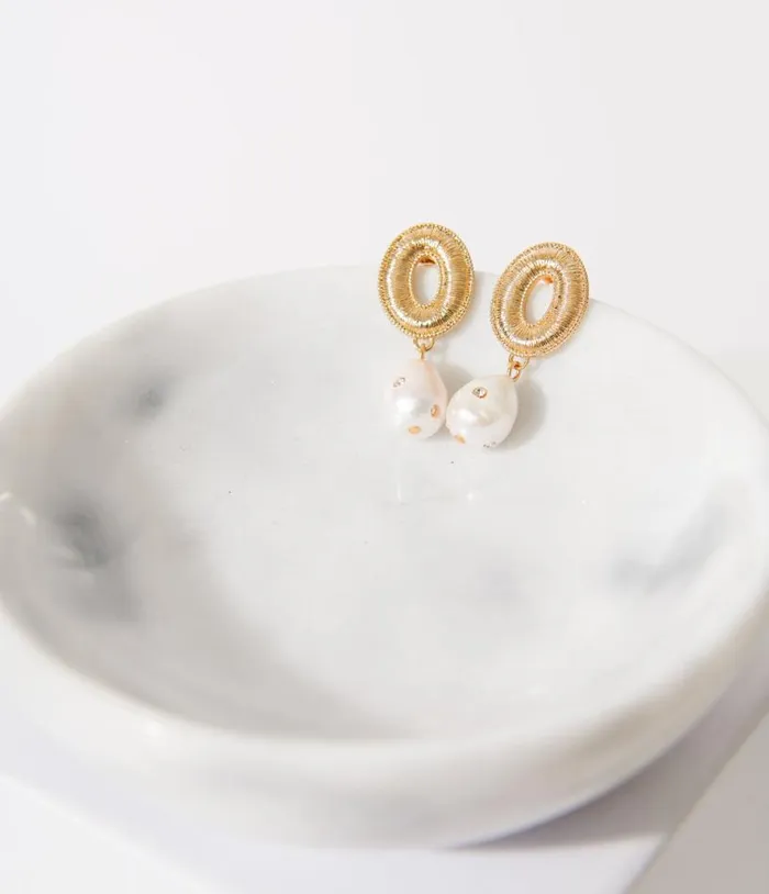 1950s Gold Baroque Pearl Earrings Accessories Unique Vintage Earrings