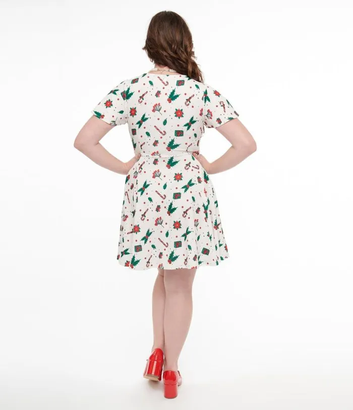 1950s Ivory Christmas Print Poppy Flare Dress Dresses Unique Vintage Pocket Dresses