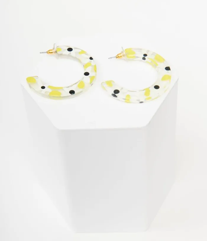1960s White and Yellow Daisy Hoop Earrings Accessories Unique Vintage Earrings 1960s White and Yellow Daisy Hoop Earrings Accessories Unique Vintage Earrings