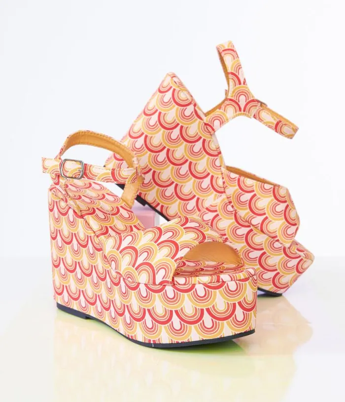 1970s Orange and Yellow Scallop Print Platform Wedges Shoes Unique Vintage Sandals