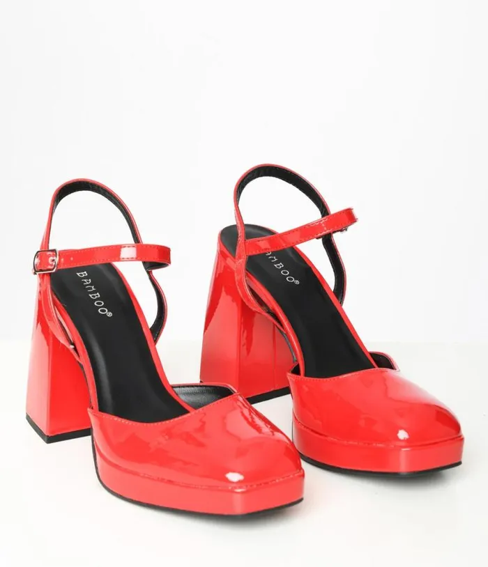 1970s Red Patent Leatherette Chunky Heels Shoes Unique Vintage Heels