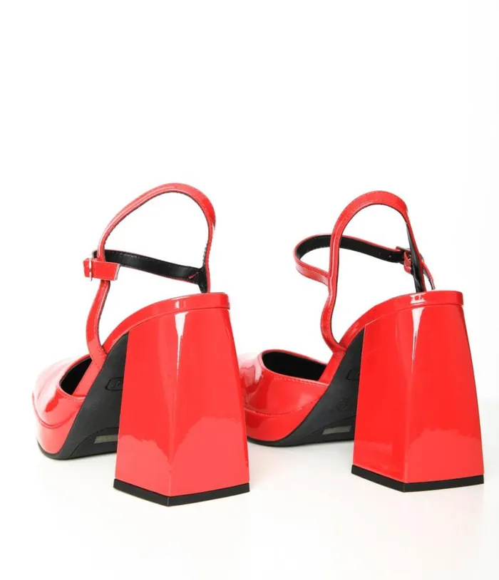 1970s Red Patent Leatherette Chunky Heels Shoes Unique Vintage Heels