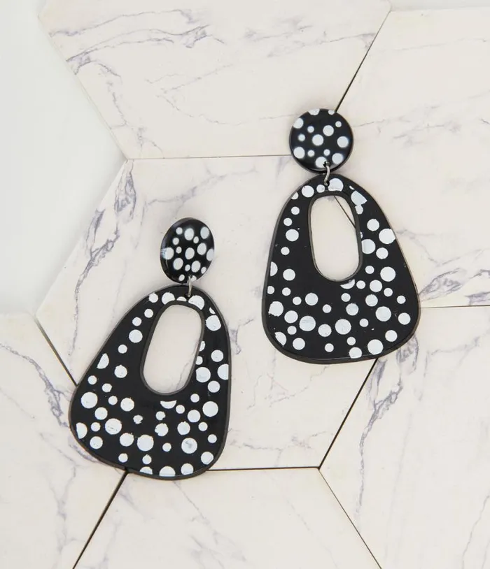 1980s Black and White Polka Dot Drop Earrings Accessories Unique Vintage Earrings 1980s Black and White Polka Dot Drop Earrings Accessories Unique Vintage Earrings