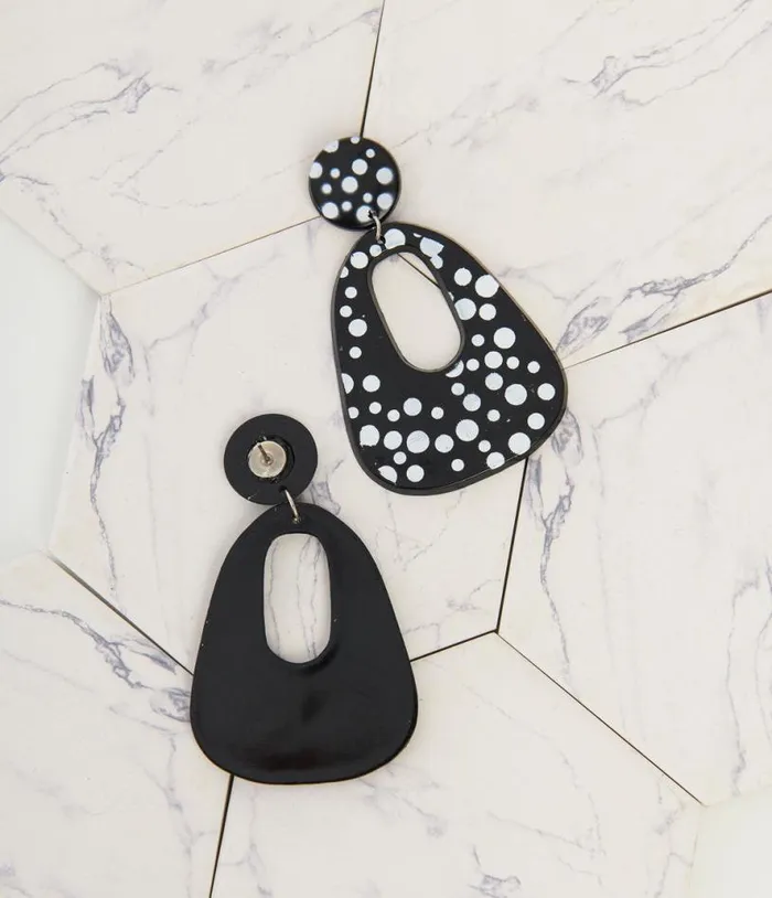 1980s Black and White Polka Dot Drop Earrings Accessories Unique Vintage Earrings