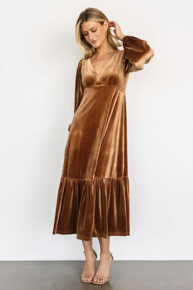 Baltic Born Maxi Dresses Erika Velvet Maxi Dress Caramel 8211 Women Baltic Born Maxi Dresses Erika Velvet Maxi Dress Caramel 8211 Women