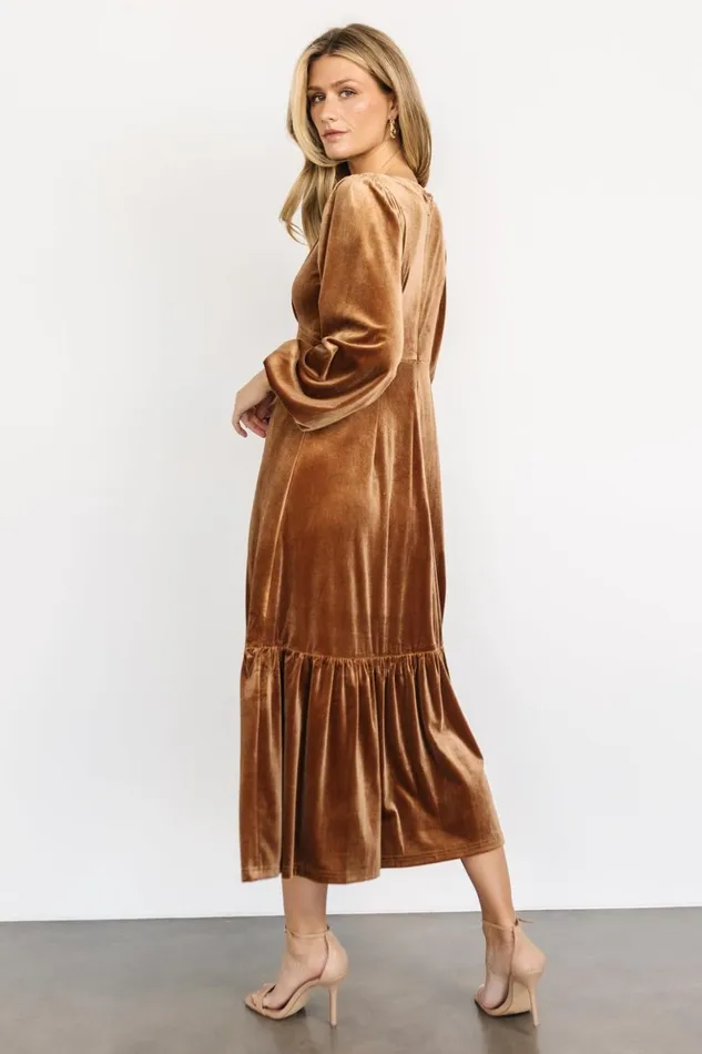 Baltic Born Maxi Dresses Erika Velvet Maxi Dress Caramel 8211 Women Baltic Born Maxi Dresses Erika Velvet Maxi Dress Caramel 8211 Women