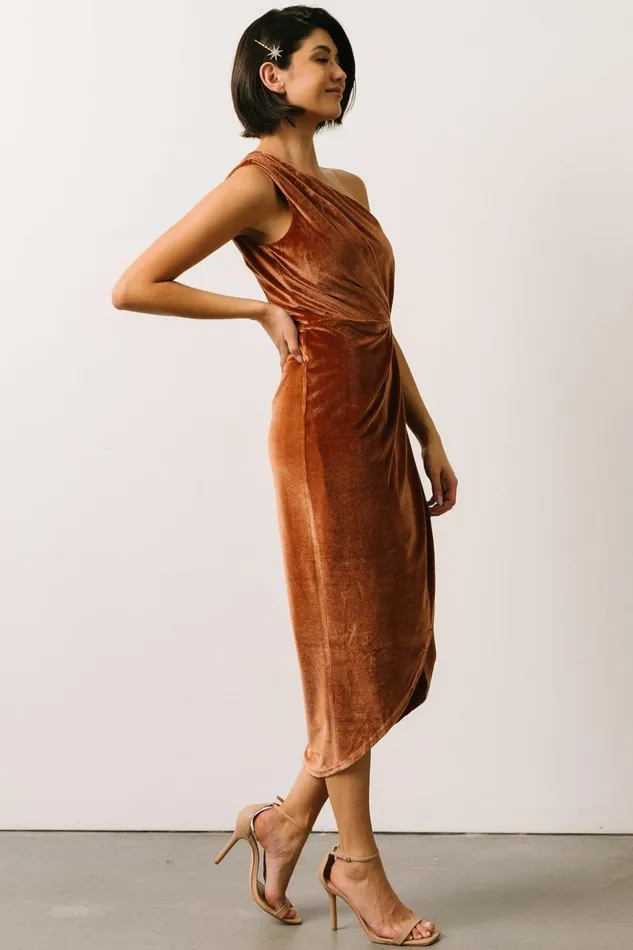 Baltic Born Midi Dresses Kourtney Velvet One Shoulder Midi Dress Spice 8211 Women Baltic Born Midi Dresses Kourtney Velvet One Shoulder Midi Dress Spice 8211 Women
