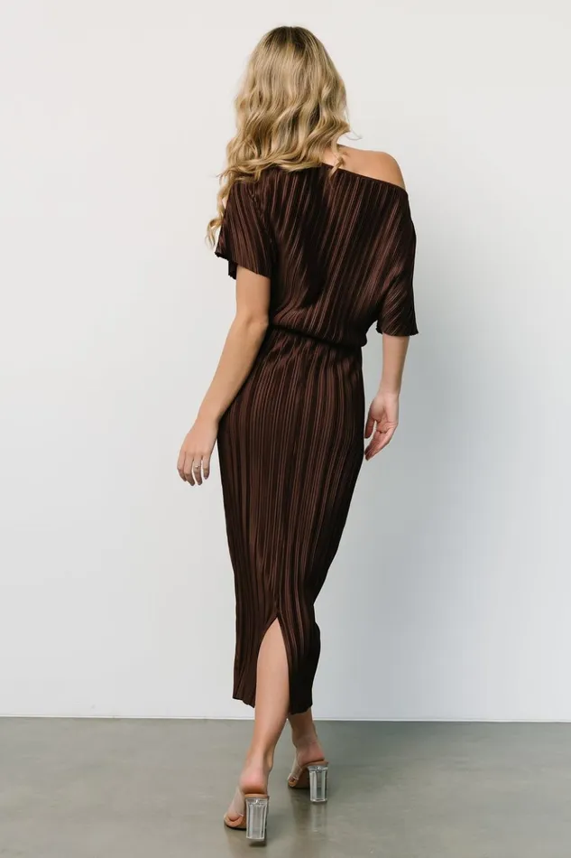Baltic Born Midi Dresses Winslow Pleated Midi Dress Dark Brown 8211 Women Baltic Born Midi Dresses Winslow Pleated Midi Dress Dark Brown 8211 Women