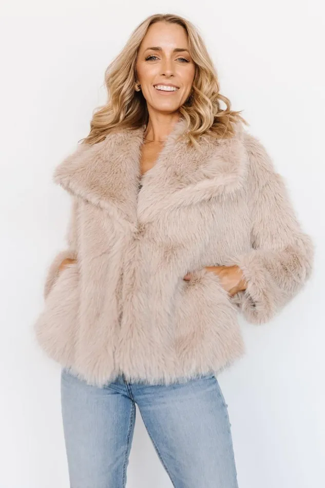 Baltic Born Outerwear Tonya Faux Fur Coat Natural 8211 Women Baltic Born Outerwear Tonya Faux Fur Coat Natural 8211 Women