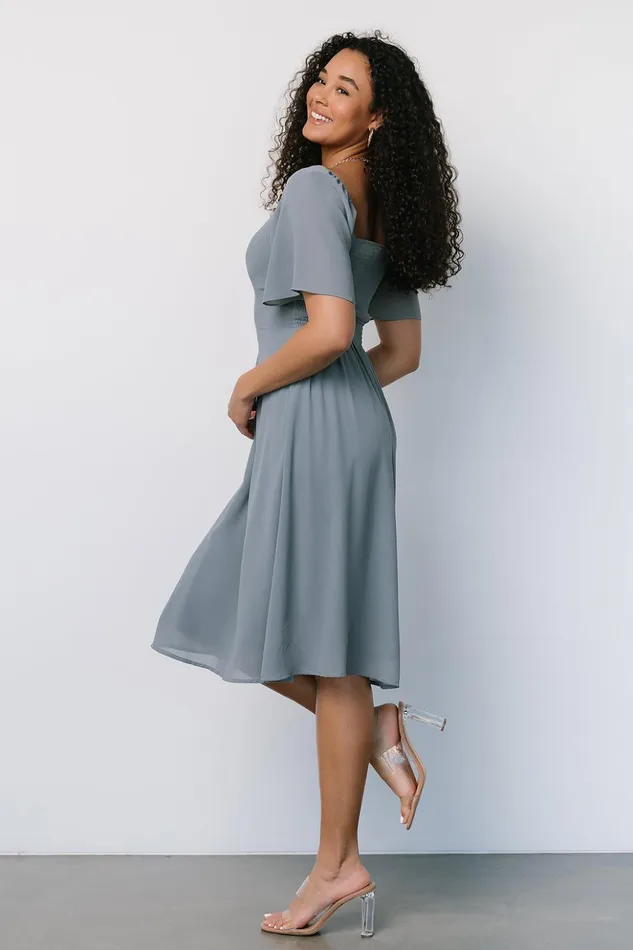 Baltic Born The Guest Edit Colette Sweetheart Midi Dress Dusty Blue 8211 Women Baltic Born The Guest Edit Colette Sweetheart Midi Dress Dusty Blue 8211 Women
