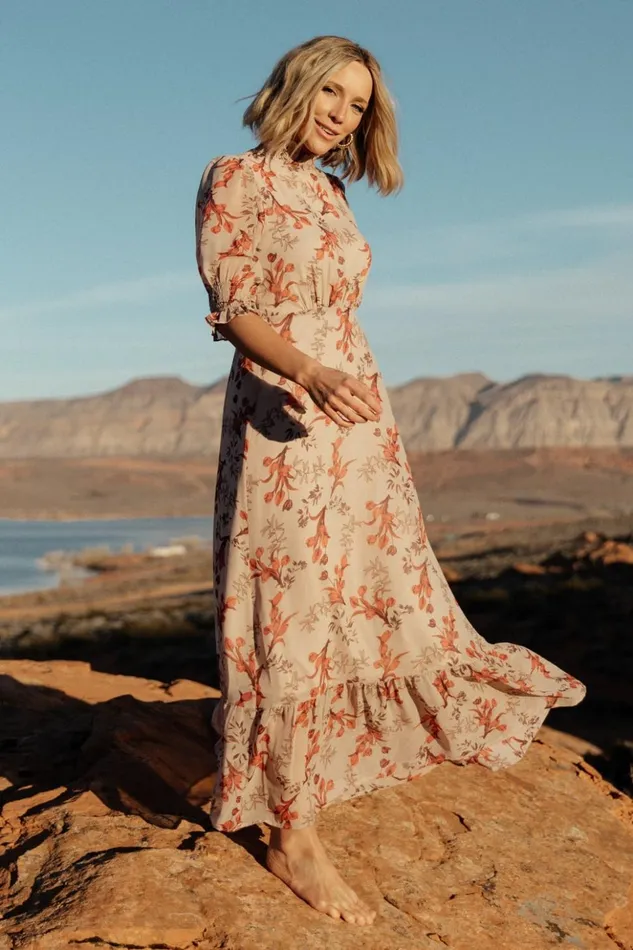 Baltic Born The Guest Edit Marie Mock Neck Maxi Dress Blush Floral 8211 Women Baltic Born The Guest Edit Marie Mock Neck Maxi Dress Blush Floral 8211 Women