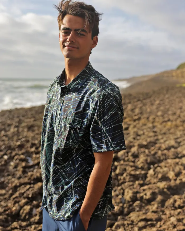 Billabong ADiv Surftrek Perf Short Sleeve Shirt Space Blue Men Shirts