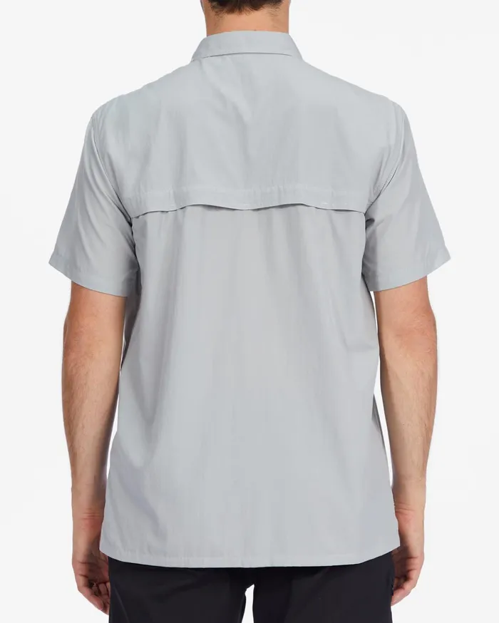 Billabong ADiv Surftrek Tech UPF 50 Short Sleeve Shirt Light Grey Men Shirts Billabong ADiv Surftrek Tech UPF 50 Short Sleeve Shirt Light Grey Men Shirts