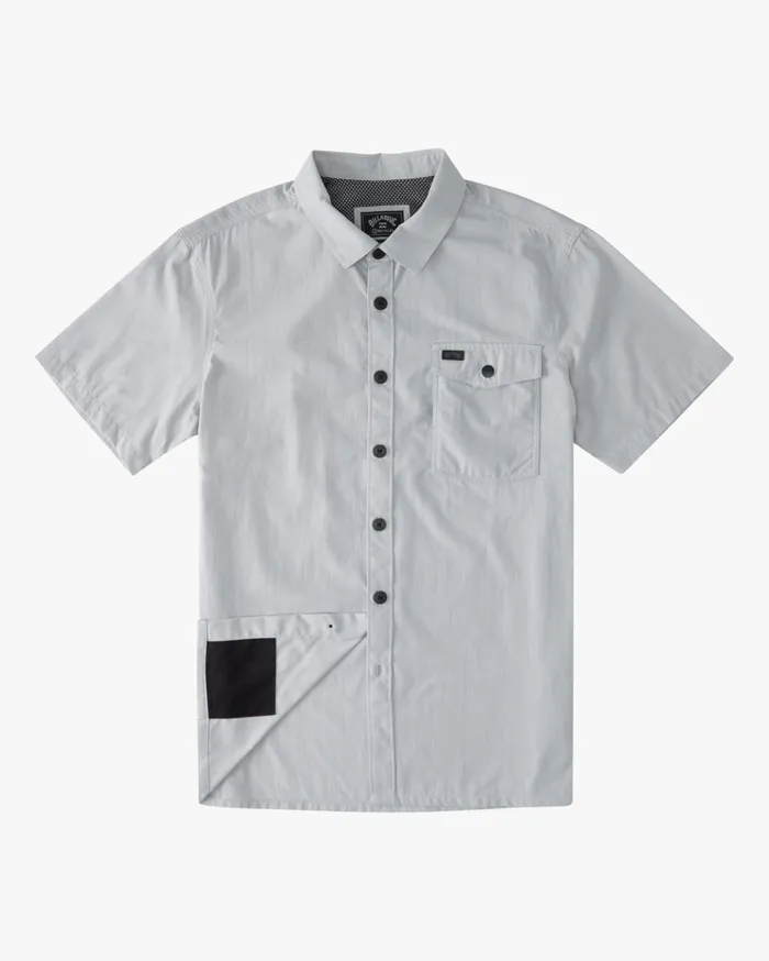 Billabong ADiv Surftrek Tech UPF 50 Short Sleeve Shirt Light Grey Men Shirts Billabong ADiv Surftrek Tech UPF 50 Short Sleeve Shirt Light Grey Men Shirts