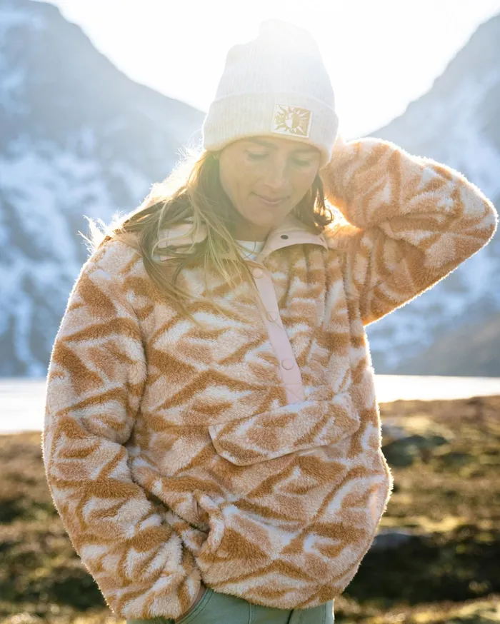 Billabong ADiv Switchback Pullover Mock Neck Sweatshirt Tread Lightly Women Hoodies and Fleece Billabong ADiv Switchback Pullover Mock Neck Sweatshirt Tread Lightly Women Hoodies and Fleece