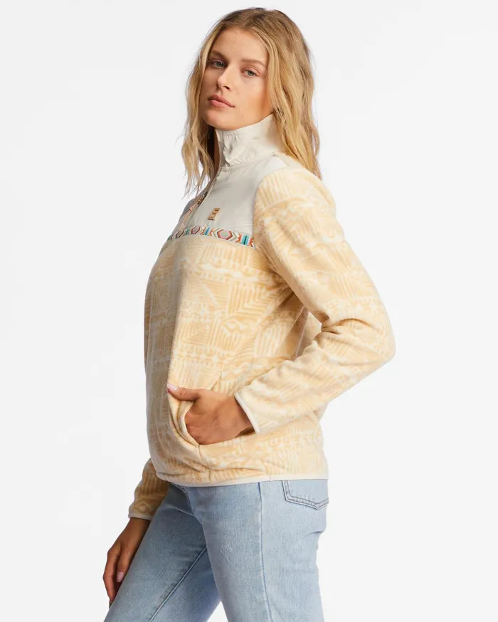 Billabong Boundary Lite Mock Neck Sweatshirt Desert Sand Women Hoodies and Fleece Billabong Boundary Lite Mock Neck Sweatshirt Desert Sand Women Hoodies and Fleece