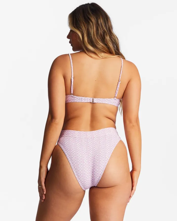 Billabong Covered In Love Tanlines Morgn Underwired Bikini Top Lilac Dream Women Bikinis Billabong Covered In Love Tanlines Morgn Underwired Bikini Top Lilac Dream Women Bikinis