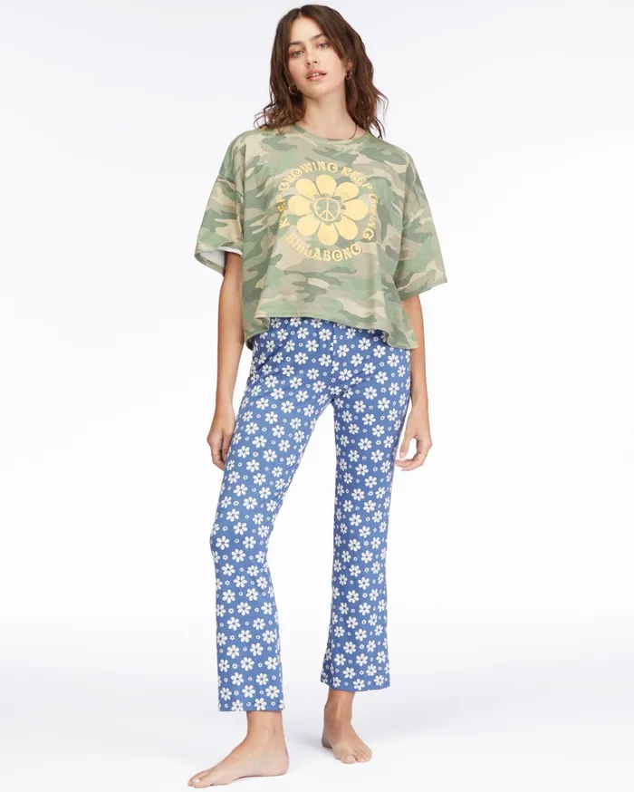Billabong Feeling Free Graphic TShirt Camo Women Tops Billabong Feeling Free Graphic TShirt Camo Women Tops