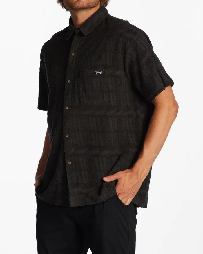 Billabong Loafer Short Sleeve Shirt Raven Men Shirts Billabong Loafer Short Sleeve Shirt Raven Men Shirts