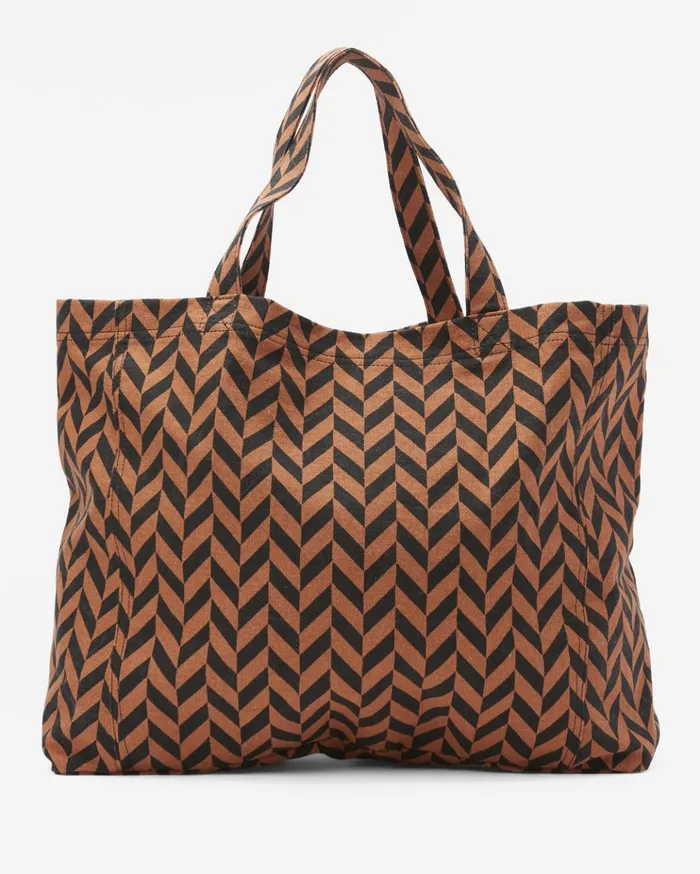 Billabong So Essential Tote Bag Brick Women Handbags and Totes Billabong So Essential Tote Bag Brick Women Handbags and Totes