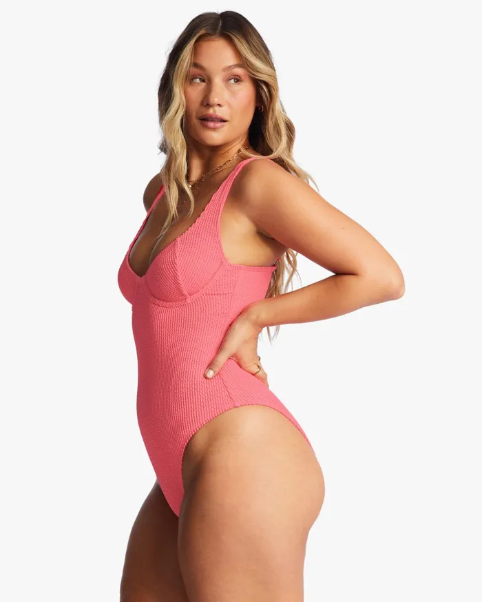 Billabong Summer High OnePiece Swimsuit Coral Crush Women One Pieces Billabong Summer High OnePiece Swimsuit Coral Crush Women One Pieces