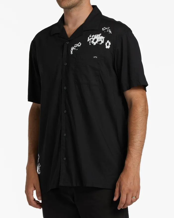 Billabong Sundays Vacay Short Sleeve Shirt Black White Men Shirts Billabong Sundays Vacay Short Sleeve Shirt Black White Men Shirts