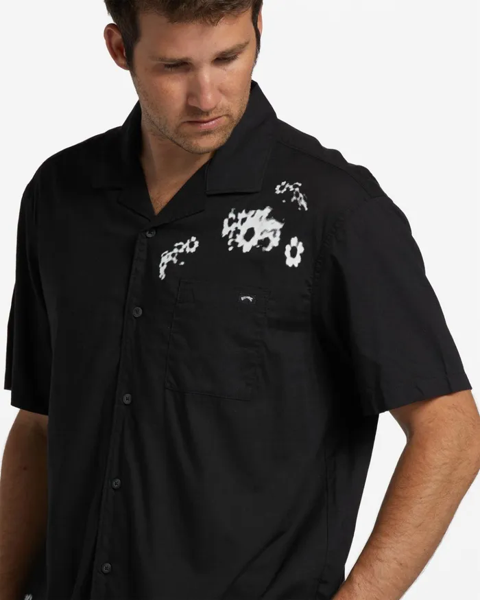 Billabong Sundays Vacay Short Sleeve Shirt Black White Men Shirts Billabong Sundays Vacay Short Sleeve Shirt Black White Men Shirts