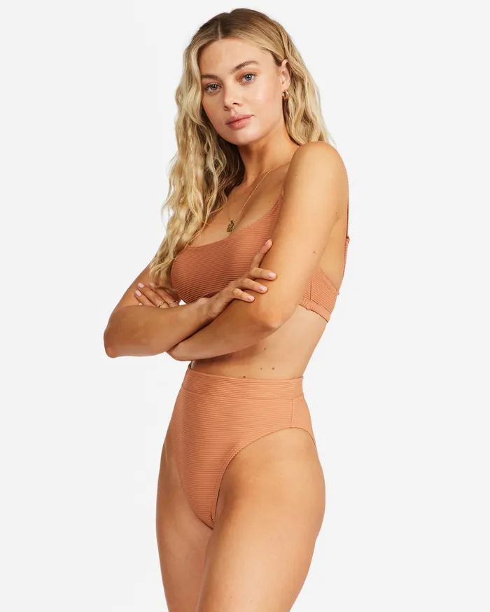 Billabong Tanlines Avery Mini ScoopNeck Bikini Top Toffee Women Bikini Tops Billabong Tanlines Avery Mini ScoopNeck Bikini Top Toffee Women Bikini Tops