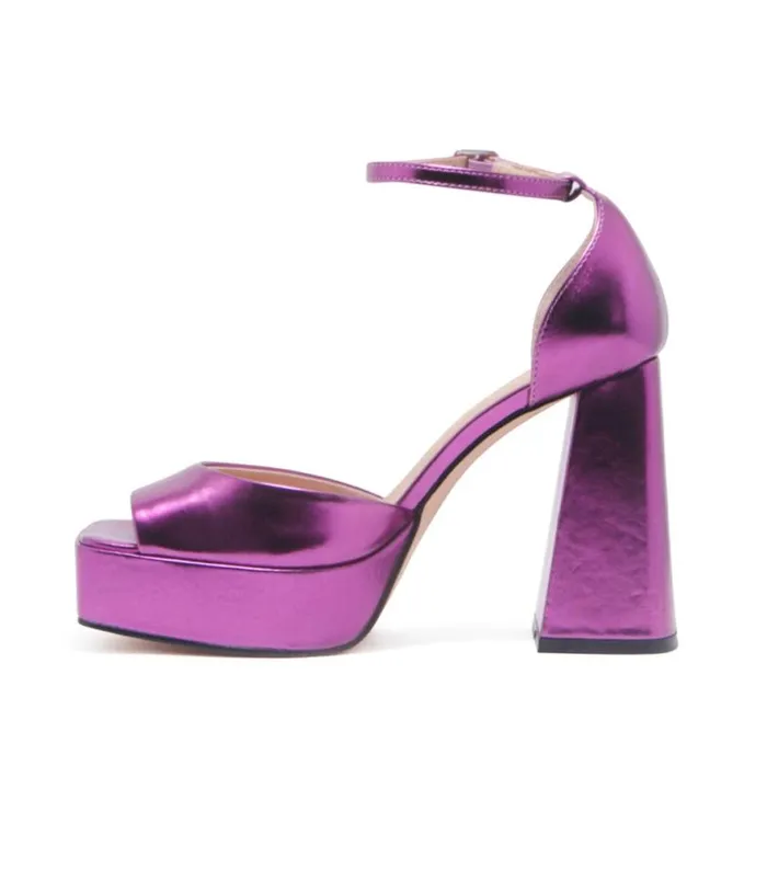 Chelsea Crew 1990s Metallic Pink Platform Chaser Heels Shoes Unique Vintage Heels