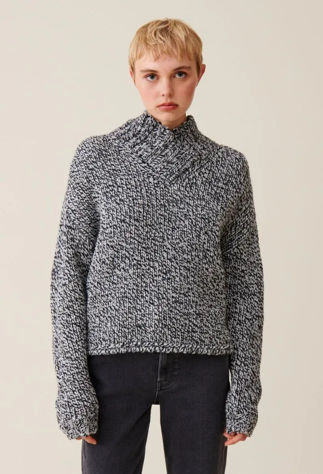 Claudie Pierlot Grey Chunky Knit Vneck Jumper Clothes Knitwear And Cardigans