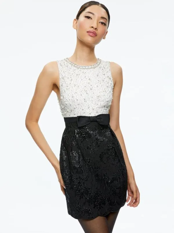 Dresses Women Alice Olivia TRUE EMBELLISHED BODICE MINI DRESS Off Whiteblack