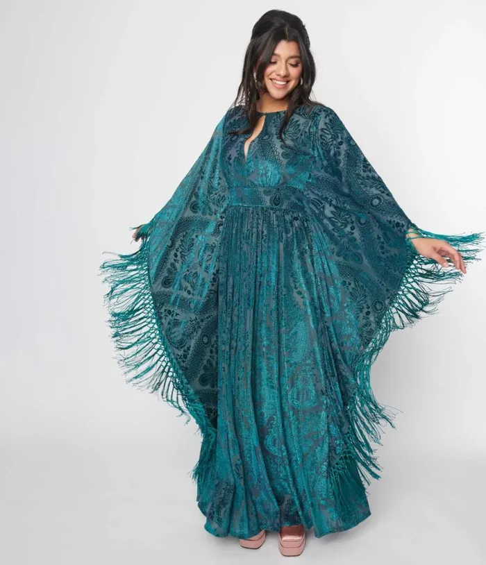 Emerald Floral Fringe Flutter Sleeve Caftan DressesPlus Unique Vintage Midi and Maxi Emerald Floral Fringe Flutter Sleeve Caftan DressesPlus Unique Vintage Midi and Maxi