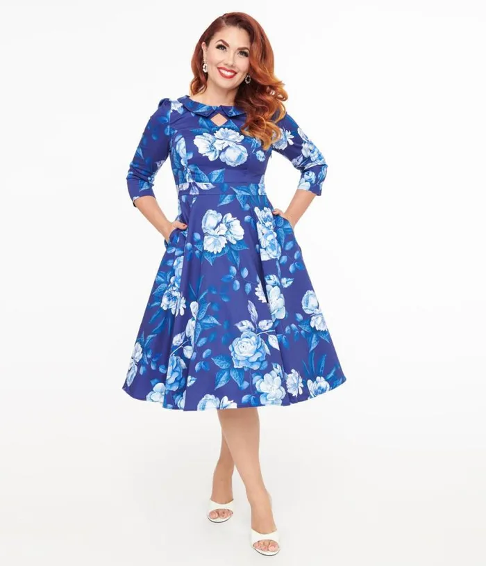 Hearts and Roses Blue and White Floral Dafney Swing Dress Dresses Unique Vintage Pocket Dresses