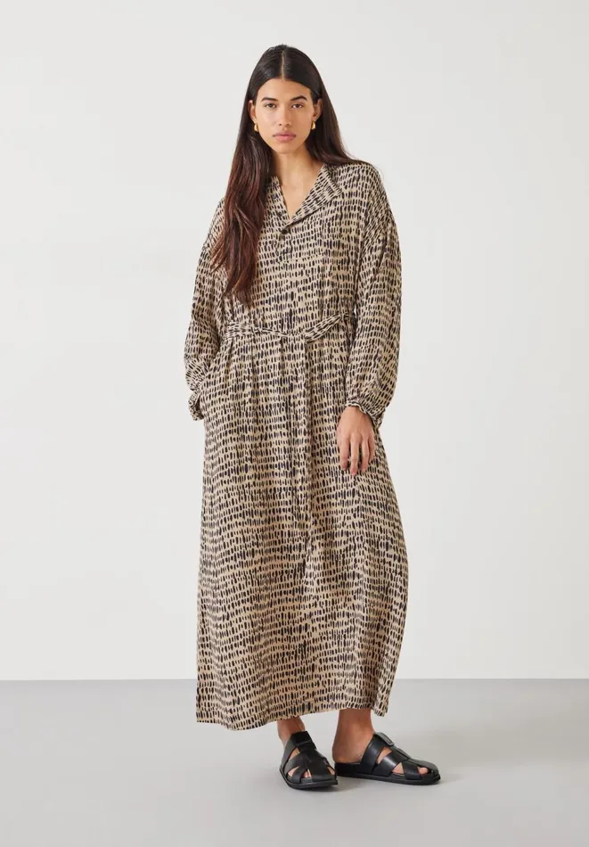 Hush Dresses Women Camila Relaxed Print Midi Dress Contrast Mark Neutral