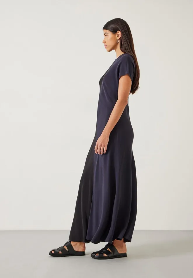 Hush Dresses Women Georgia Maxi Dress Midnight Navy Hush Dresses Women Georgia Maxi Dress Midnight Navy