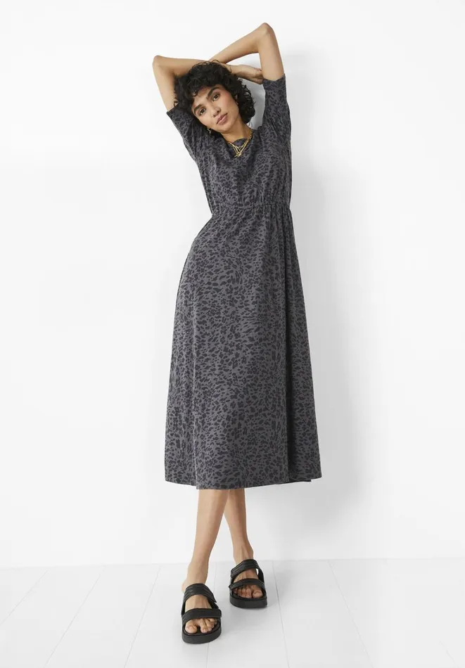Hush Dresses Women Nelly Jersey Midi Dress Floral Animal Greyblack Hush Dresses Women Nelly Jersey Midi Dress Floral Animal Greyblack