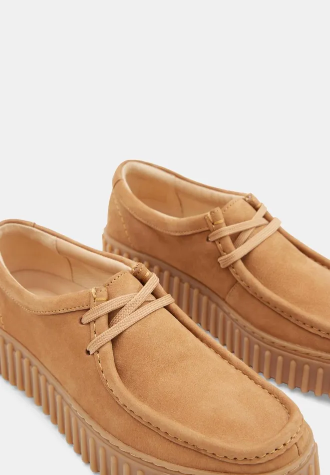 Hush Flats Women Clarks Torhill Bee Nubuck Moccasins Light Tan Hush Flats Women Clarks Torhill Bee Nubuck Moccasins Light Tan