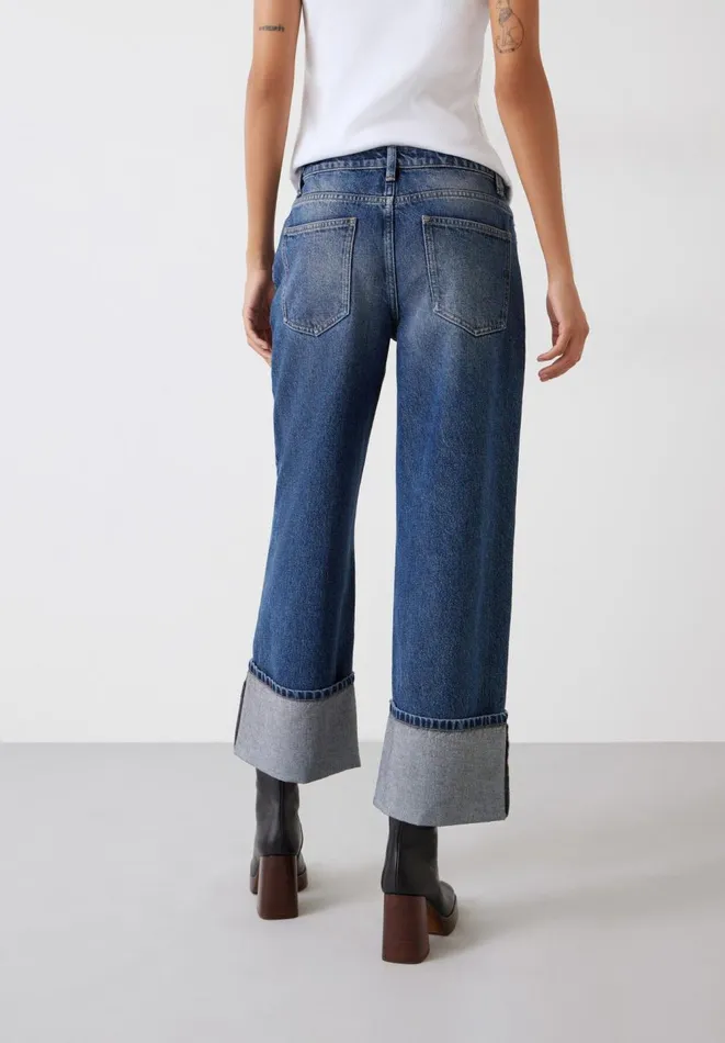 Hush Jeans Women Carly Turn Up Cropped Jeans Mid Authentic Wash Hush Jeans Women Carly Turn Up Cropped Jeans Mid Authentic Wash