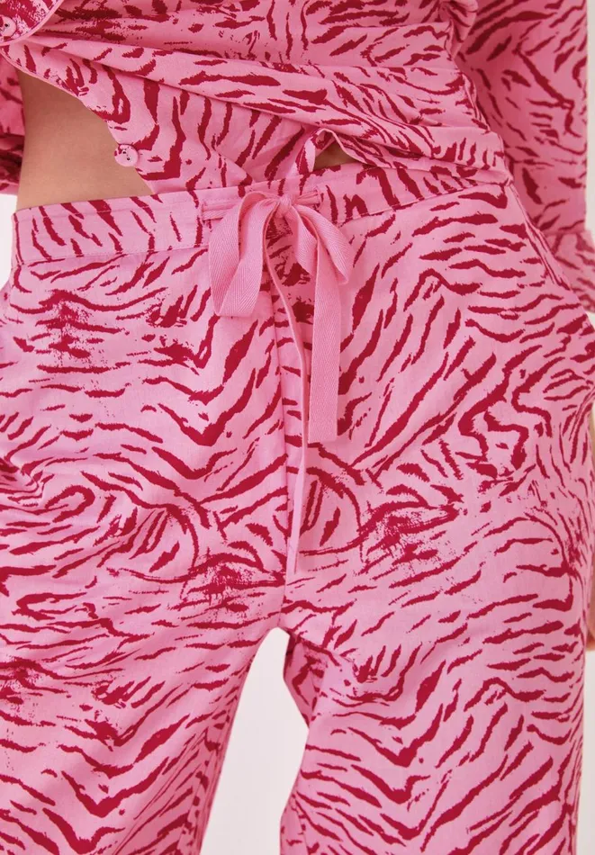 Hush Pyjamas and Nightwear Women Elsa Printed Cotton Pyjamas Tiger Mark Pink Hush Pyjamas and Nightwear Women Elsa Printed Cotton Pyjamas Tiger Mark Pink