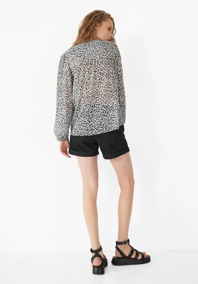 Hush Shirts and Blouses Women Taylor Blouse Abstract Ikat Black White Hush Shirts and Blouses Women Taylor Blouse Abstract Ikat Black White
