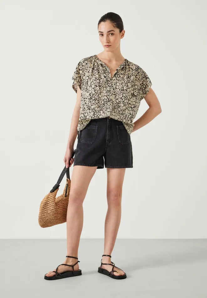 Hush Shirts and Blouses Women Taz Short Sleeve Blouse Silhouette Floral Neutral Hush Shirts and Blouses Women Taz Short Sleeve Blouse Silhouette Floral Neutral