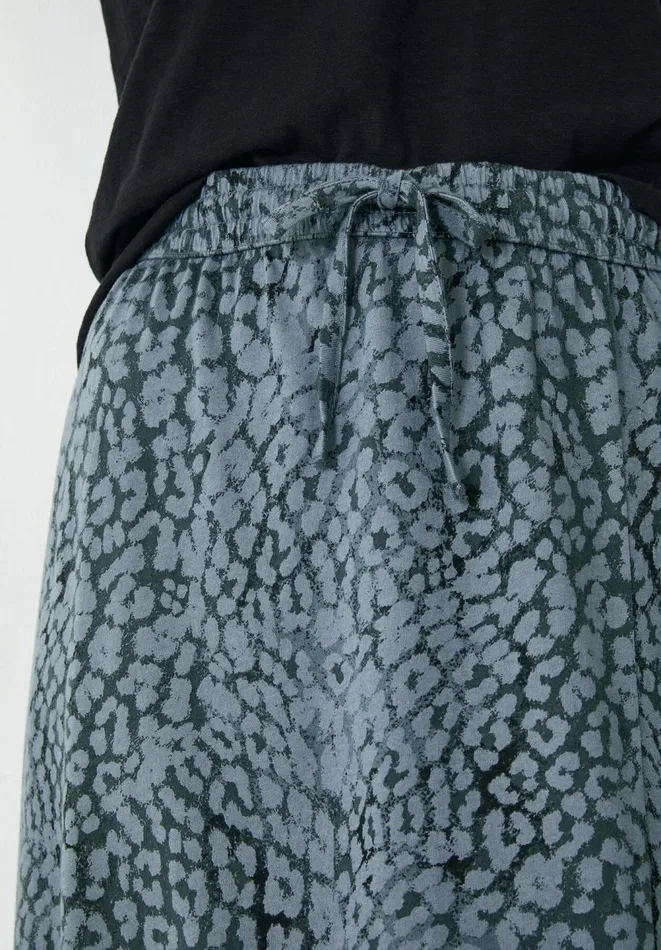 Hush Skirts Women Jay Jersey Midi Skirt Ombre Leopard Grey