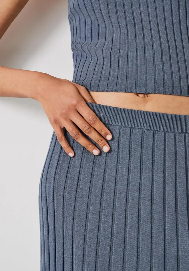 Hush Skirts Women Mazey Rib Knitted Maxi Skirt Slate Grey Hush Skirts Women Mazey Rib Knitted Maxi Skirt Slate Grey