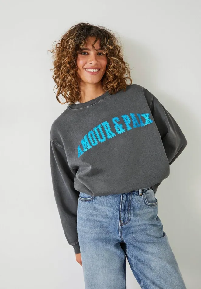 Hush Sweatshirts and Hoodies Women L039Amour and Paix Sweatshirt Dark Grey Hush Sweatshirts and Hoodies Women L039Amour and Paix Sweatshirt Dark Grey