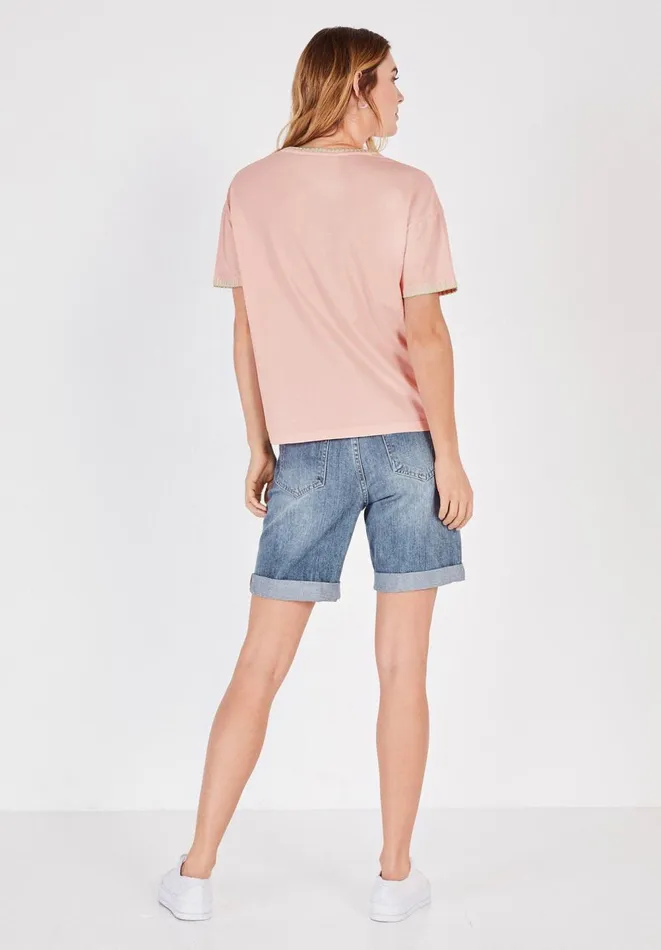 Hush Tops and Tshirts Women Contrast Stitch Cotton Boxy TShirt Lightest Pinkgreen Hush Tops and Tshirts Women Contrast Stitch Cotton Boxy TShirt Lightest Pinkgreen